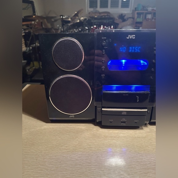 JVC CA-UCLP55B Micro Component System USB iPhone 2011 Clean Sound Rare - Picture 3 of 8